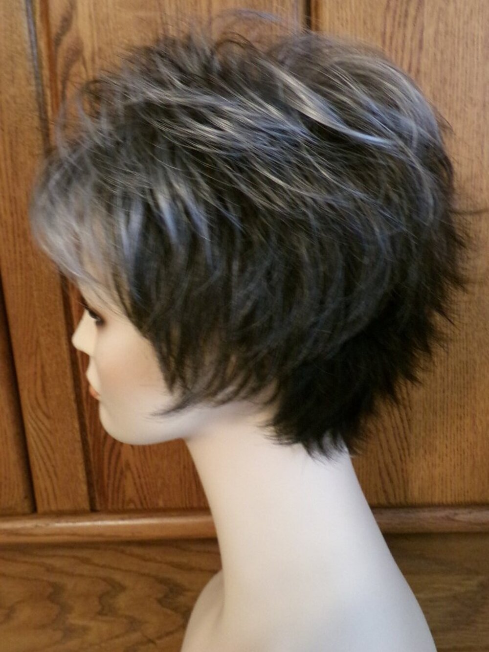 NWT Estetica "Heidi" Synthetic Wig color R344LF58 brown with gray front